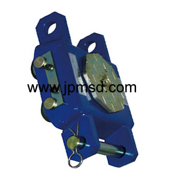 馬薩達(dá)搬運(yùn)小坦克